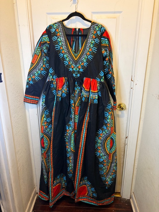 Adinkra Expo Dresses & Skirts - African V-Neck Maxi Prom Dress in Black with Vibrant Print